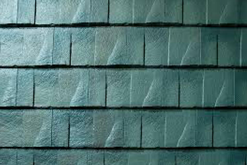 軽量屋根材で耐震性UP　ROOGA「鉄平」